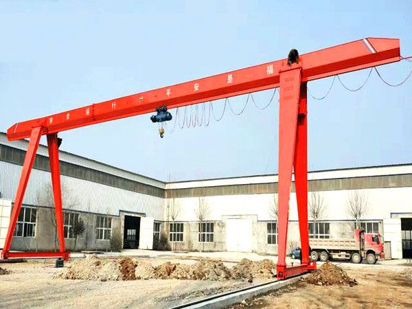 如何對(duì)起重機(jī)進(jìn)行周檢？